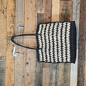 Abercrombie Straw Packable Tote Bag Black Pattern